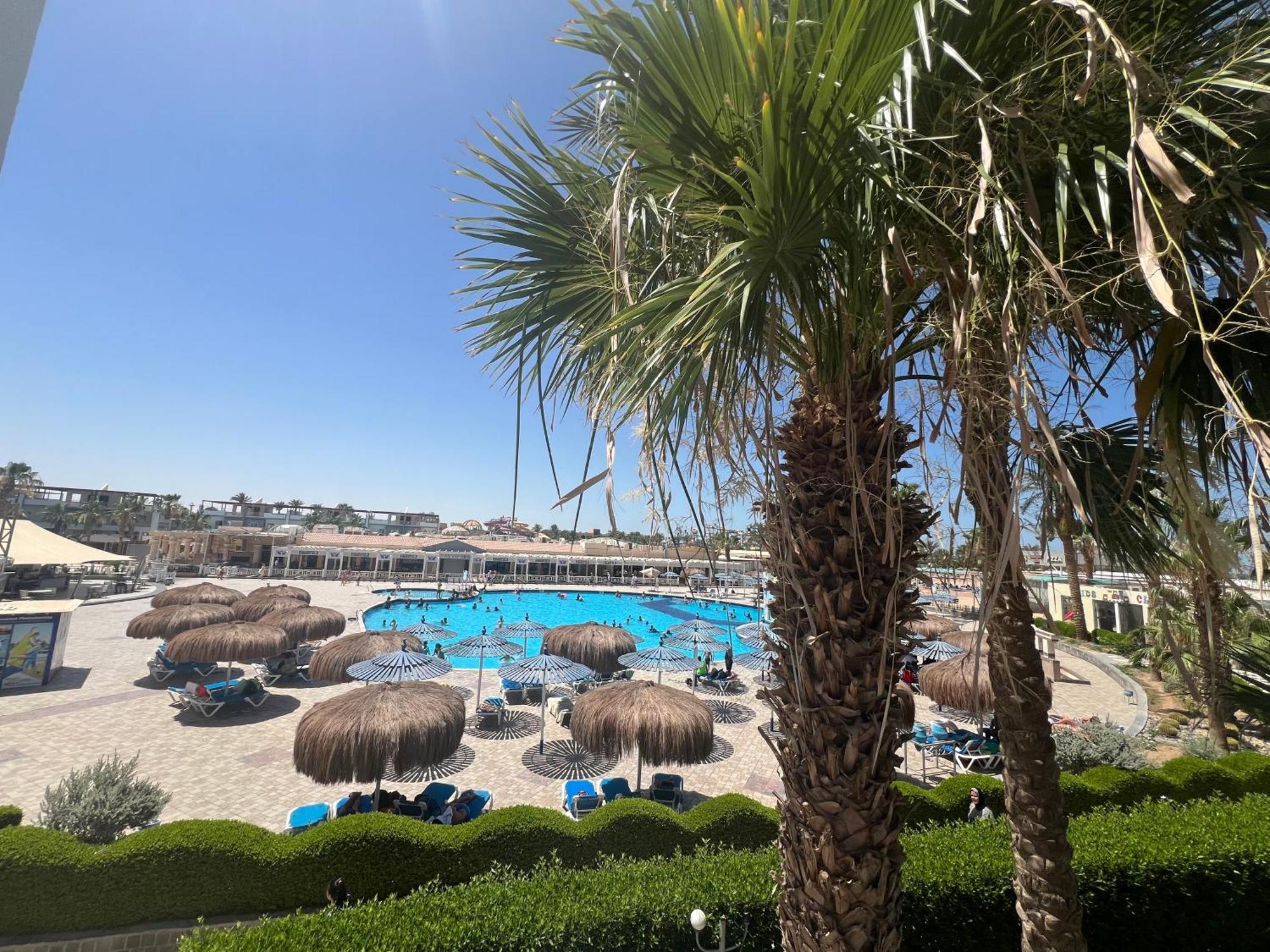 Chalet In Mirage Resort Bay Resort & Aqua Park Hurghada Exterior photo
